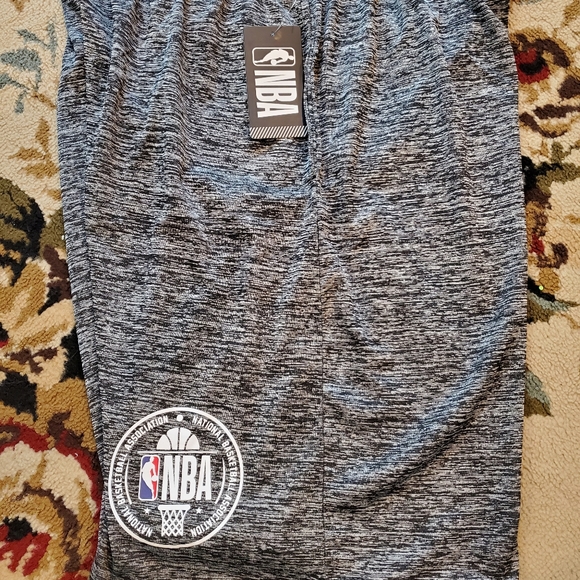 🏀🥇NBA Trainer Shorts - Picture 3 of 4